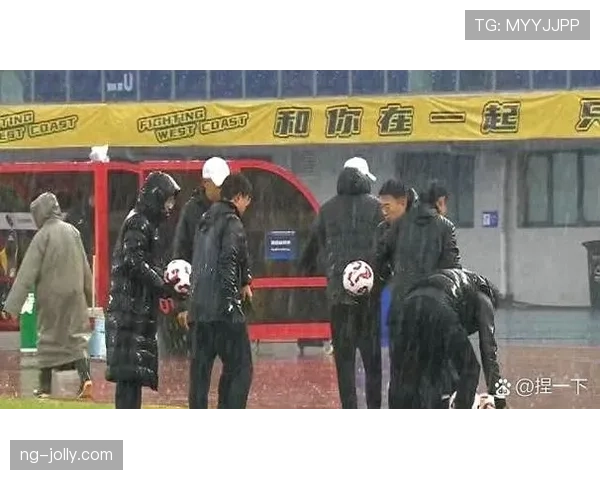 恢复比赛中断后的裁判判罚与重启方式详解